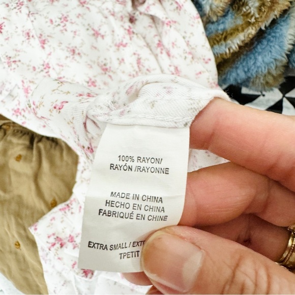 Rails Floral button down blouse NWT - Picture 10 of 15
